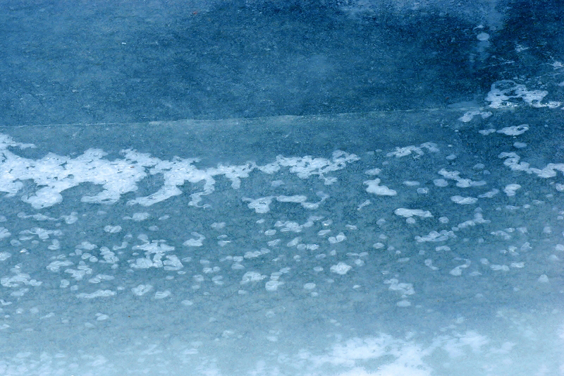 Ice005 Housatonic River ice, Kent, CT  � Dave Hickey