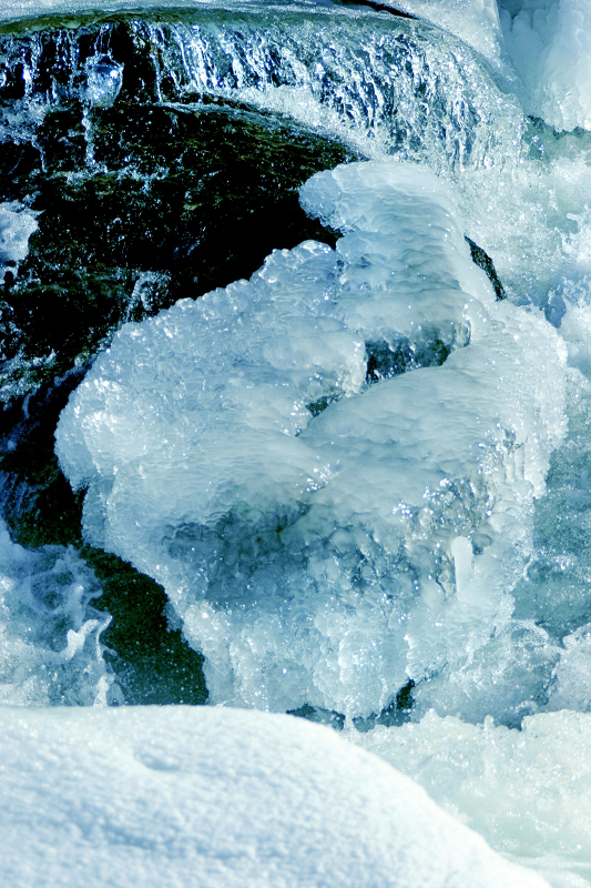 Ice024 Housatonic River ice, Kent, CT  � Dave Hickey