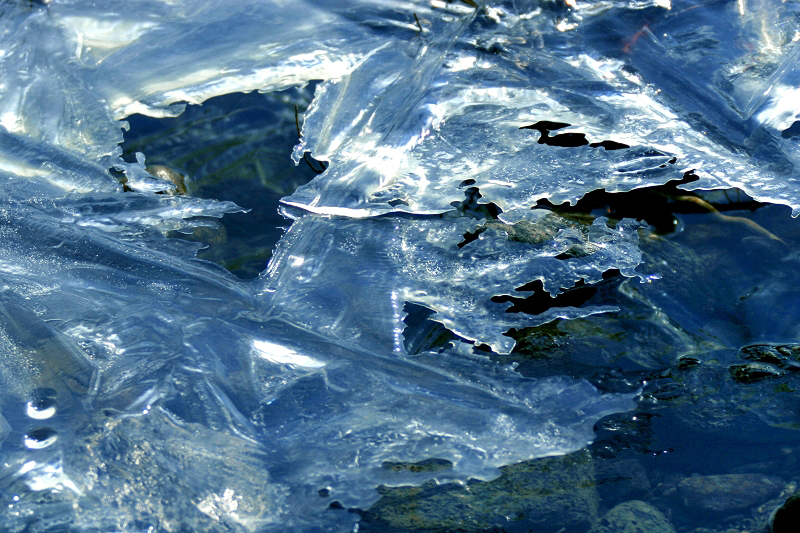 Ice040 Housatonic River ice, Kent, CT  � Dave Hickey