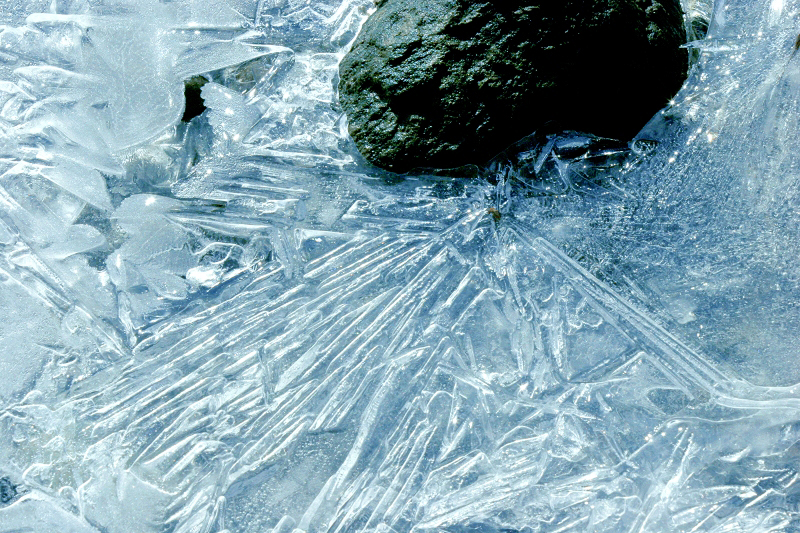 Ice052 Housatonic River ice, Kent, CT  � Dave Hickey