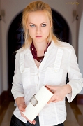  Model: Karina