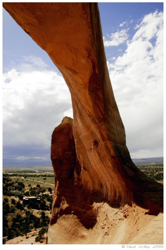 Southwest46 Wilson Arch, south of La Sal Junction, Utah