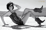  Model: Lauren