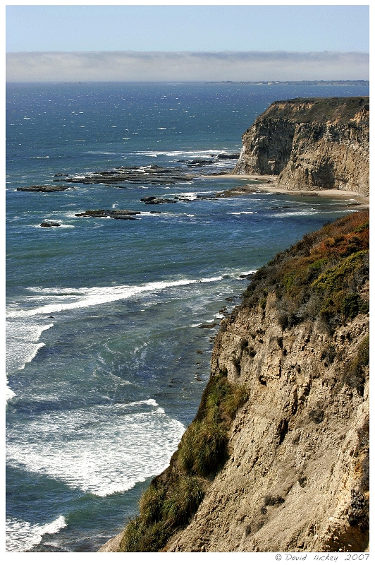 Scenics004 Cliffs, ocean and fog, along Highway 1