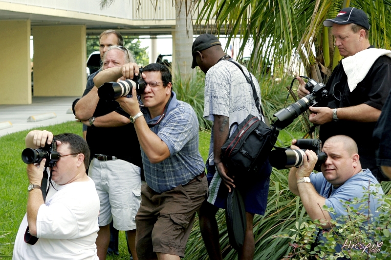 SSTampa081 Gentlemen, start your shutters! � Dave Hickey