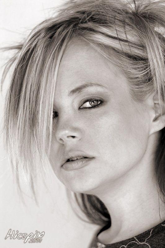 SuperShootsVegas122 Model: Bella Reign    © Dave Hickey