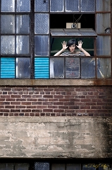 Model: Lauren